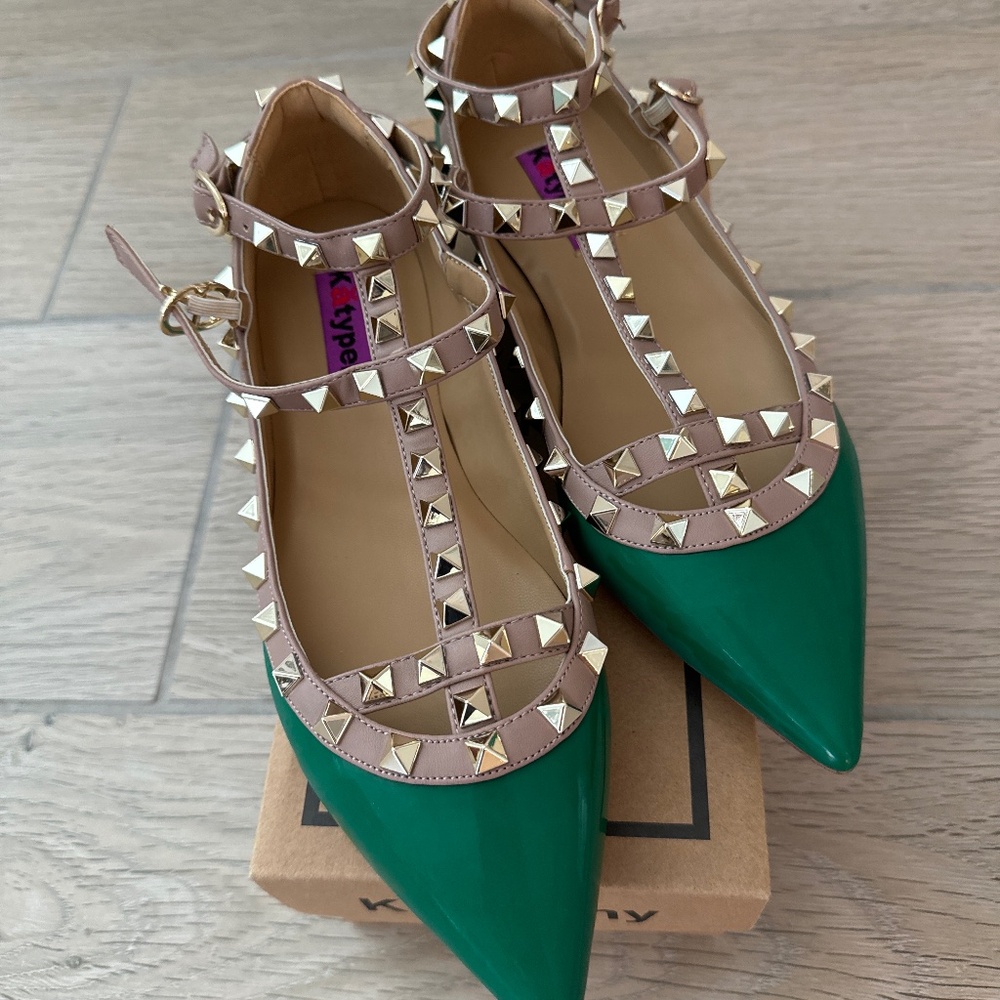 Women’s shoes